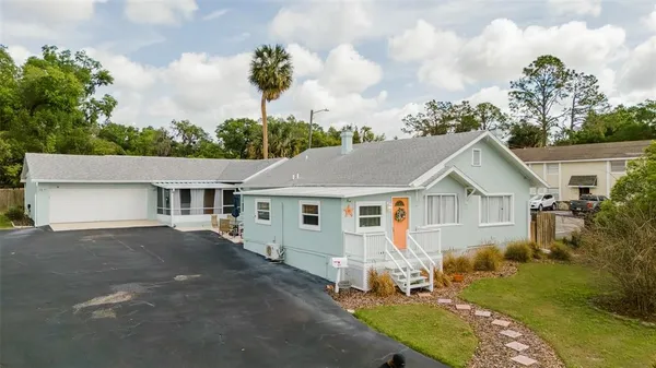 $425,000 | 321 West Pennsylvania Avenue, DeLand, FL 32720