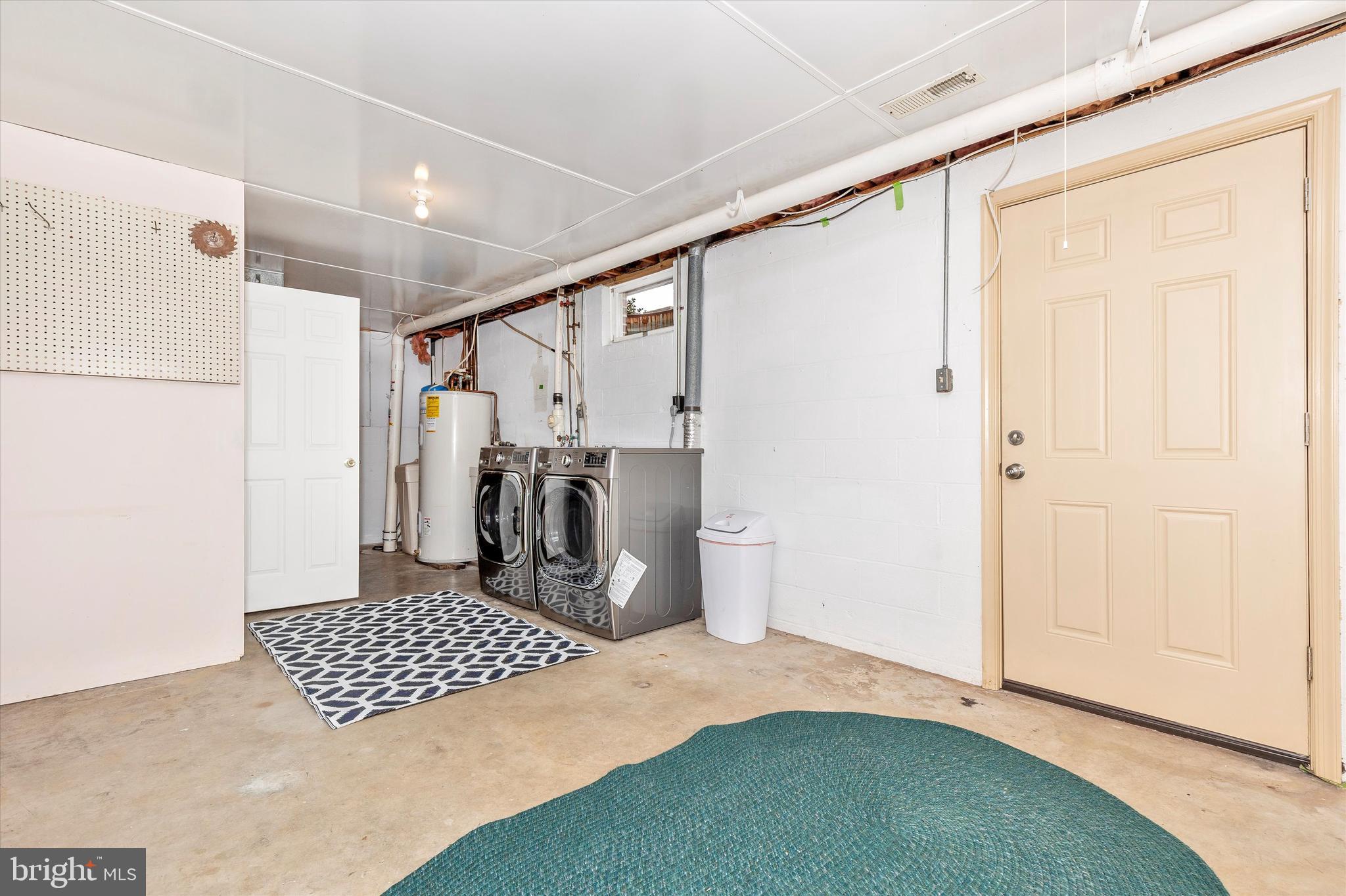 7094 Autumn Leaf Lane Frederick, MD 21702 - Photo 25 of 43 a bedroom with a bed and a table