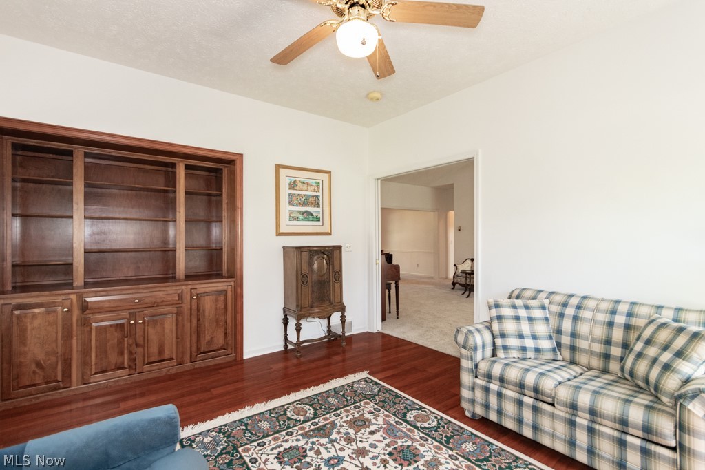 1727 Richmond Road Lyndhurst, OH 44124 - Photo 29 of 36