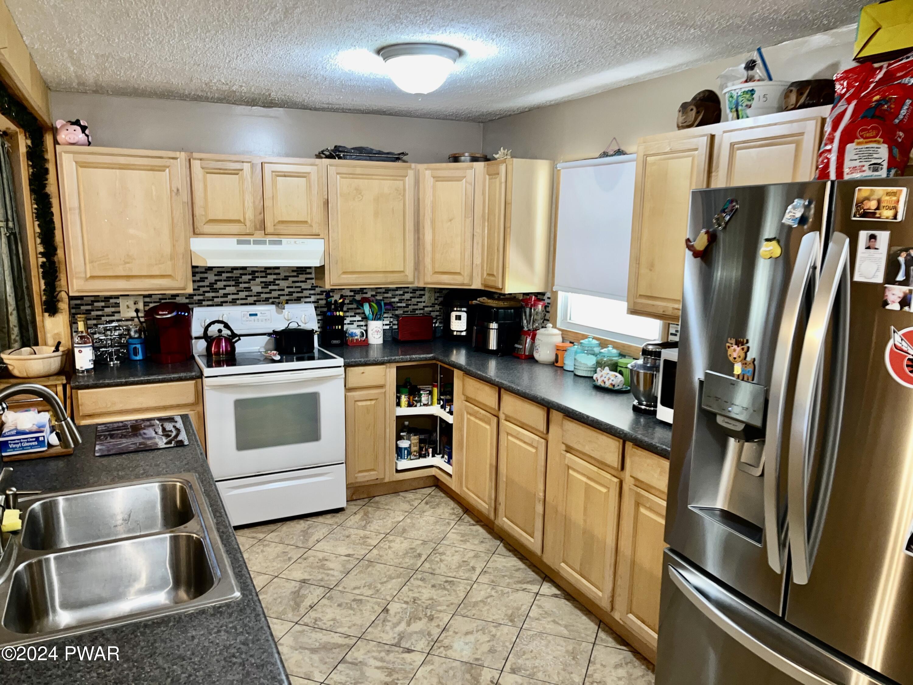 5585 River Road Equinunk, PA 18417 - Photo 10 of 73 1-KITCHEN