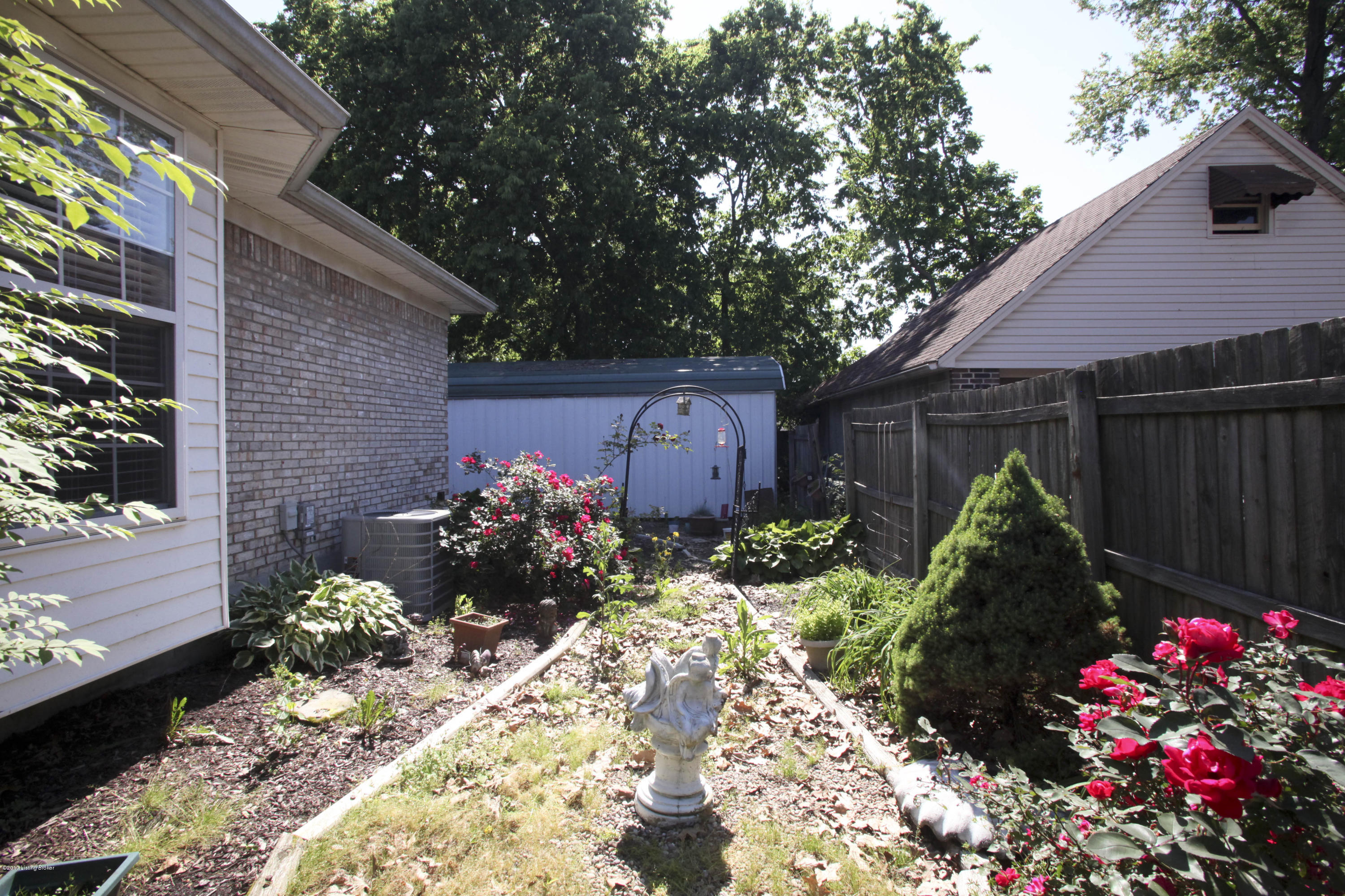 117 Stonepost Road Louisville, KY 40229 - Photo 57 of 57 ShellyHouse_0135