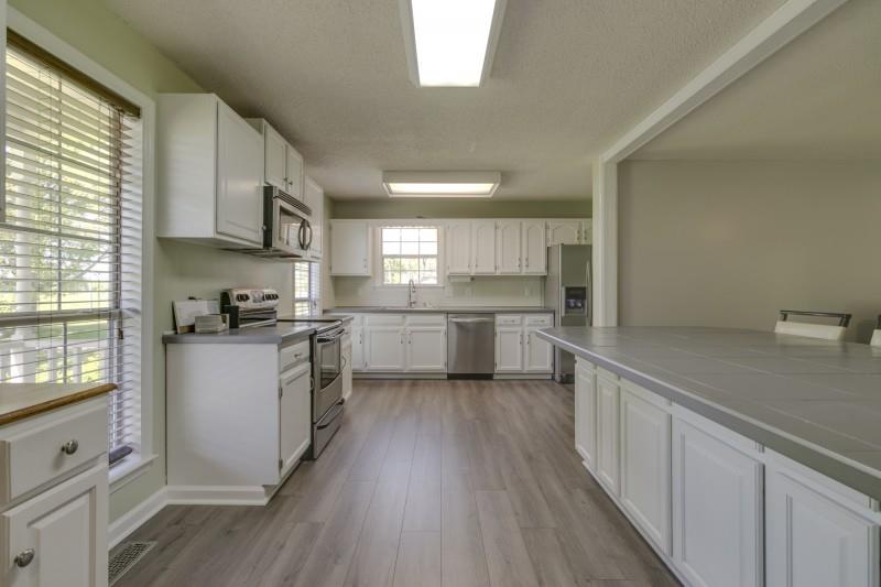 2491 Zion Road Columbia, TN 38401 - Photo 4 of 24 Gallery Image 4