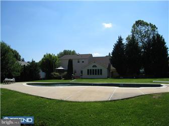 795 Orchid Road Warminster, PA 18974 - Photo 8 of 8 Gallery Image 8