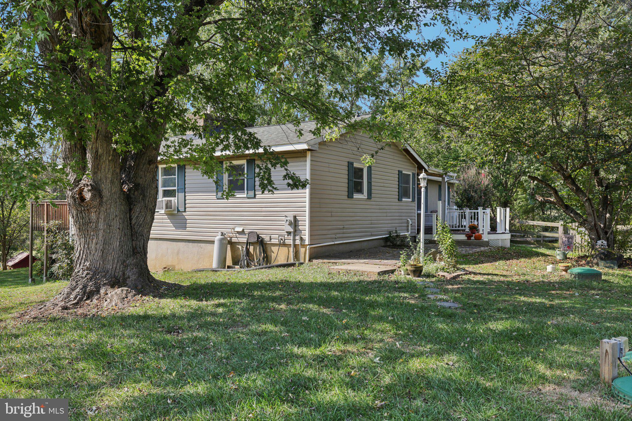 2636 Marston Road New Windsor, MD 21776 - Photo 4 of 107