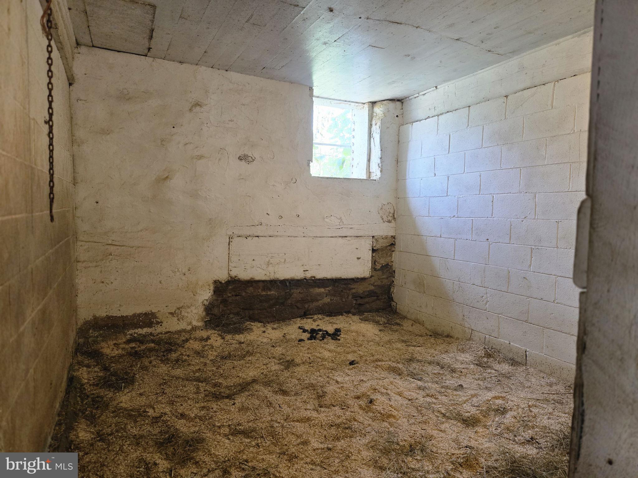 2636 Marston Road New Windsor, MD 21776 - Photo 77 of 107 a bathroom with a shower