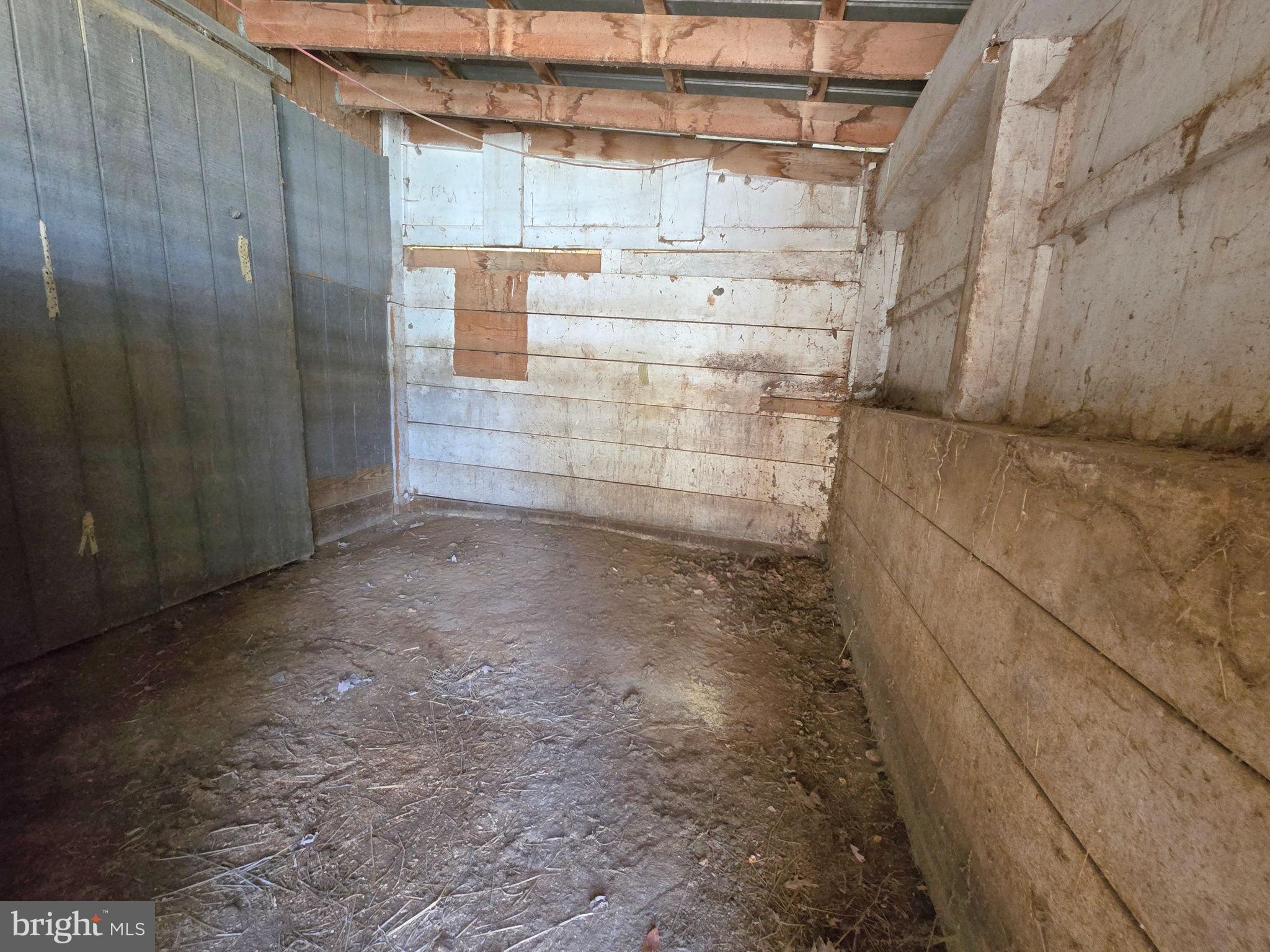 2636 Marston Road New Windsor, MD 21776 - Photo 86 of 107 Stall 8