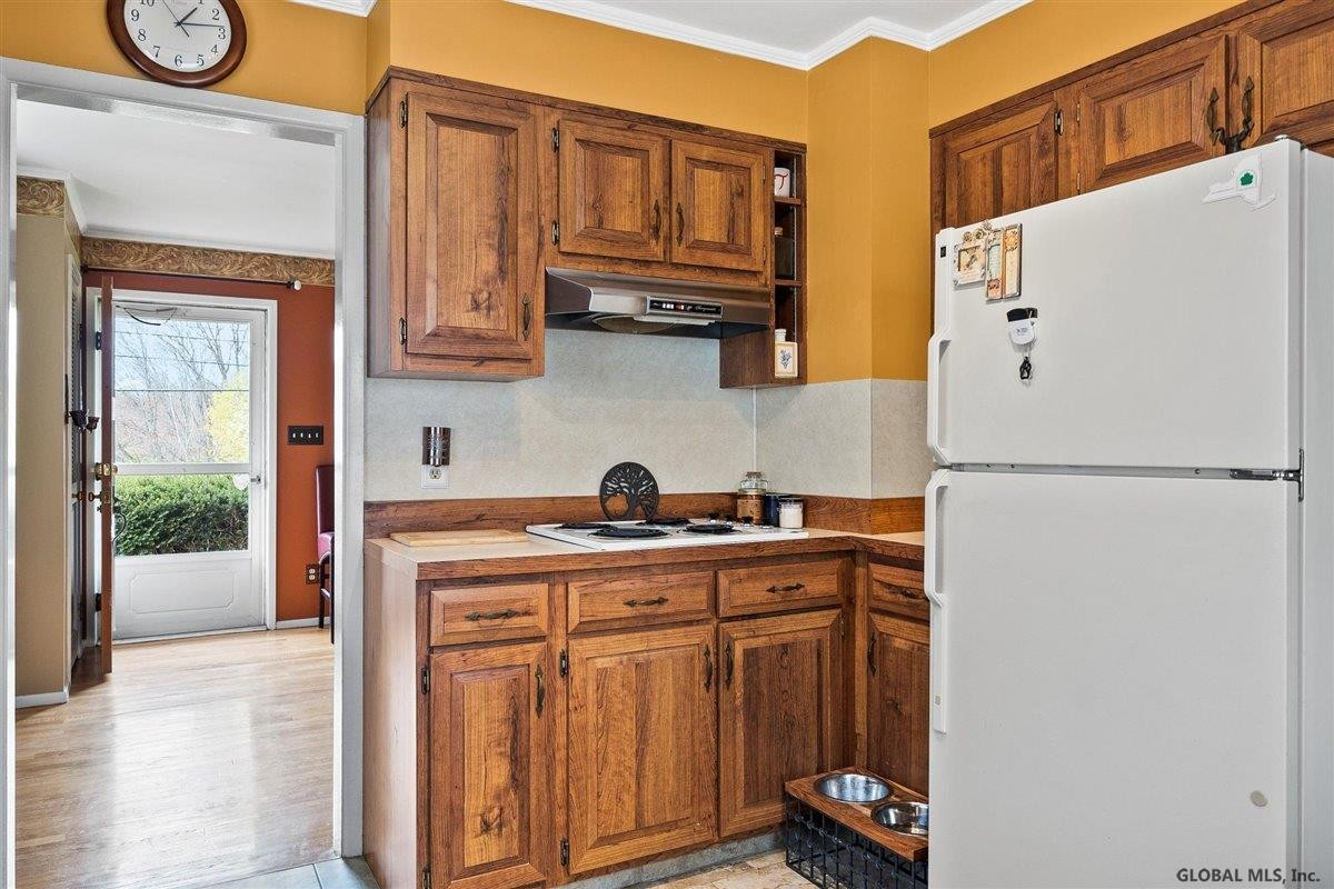 2736 Brookview Road Castleton-on-Hudson, NY 12033 - Photo 10 of 25 Photo 12