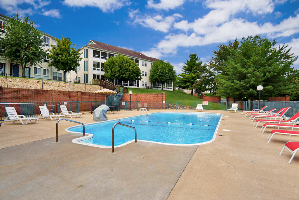 530 Spring Creek Road, Unit 8 Branson, MO 65616 - Photo 7 of 47 6