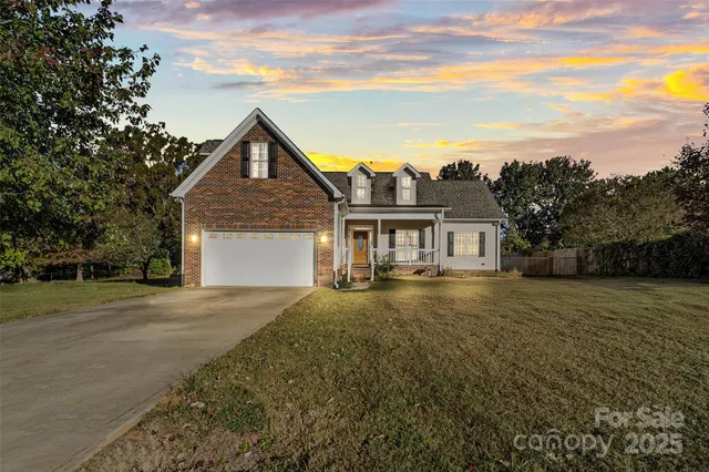 $325,000 | 104 Ole Farm Place, Kings Mountain, NC 28086