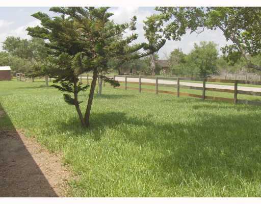 4543 Dobbin Lane Robstown, TX 78380 - Photo 3 of 9 a view of a green field