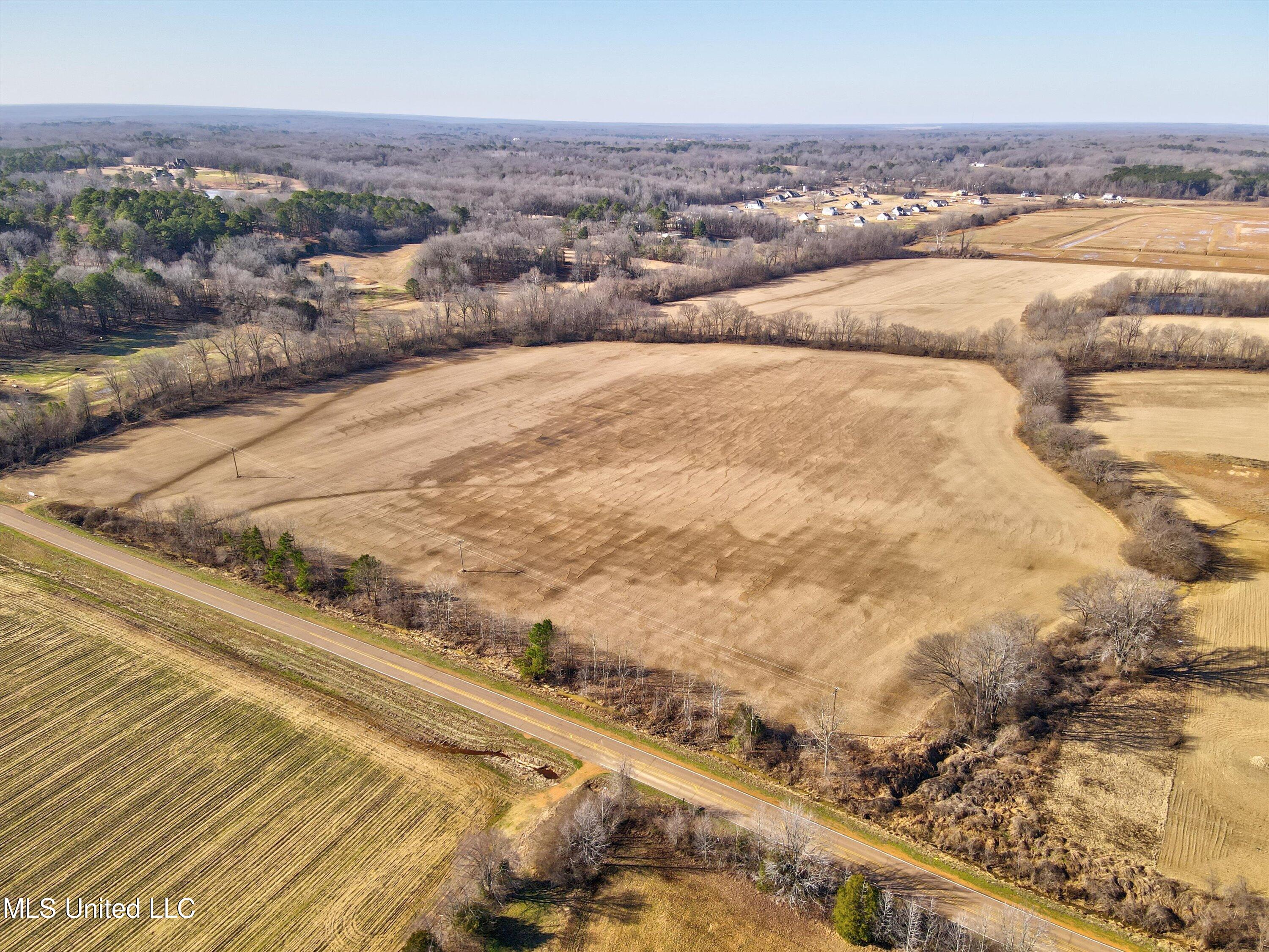 5159 Getwell Road South Hernando, MS 38632 - Photo 4 of 5 09-DJI_0089_90_91