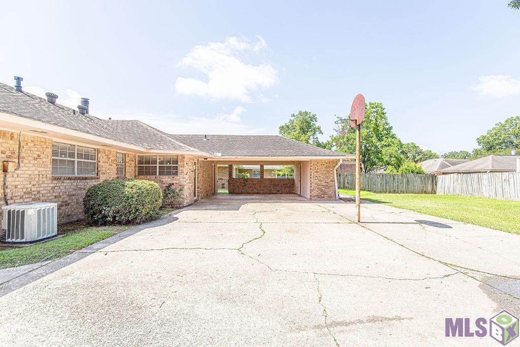 12357 Turnley Drive Baton Rouge, LA 70807 - Photo 3 of 8