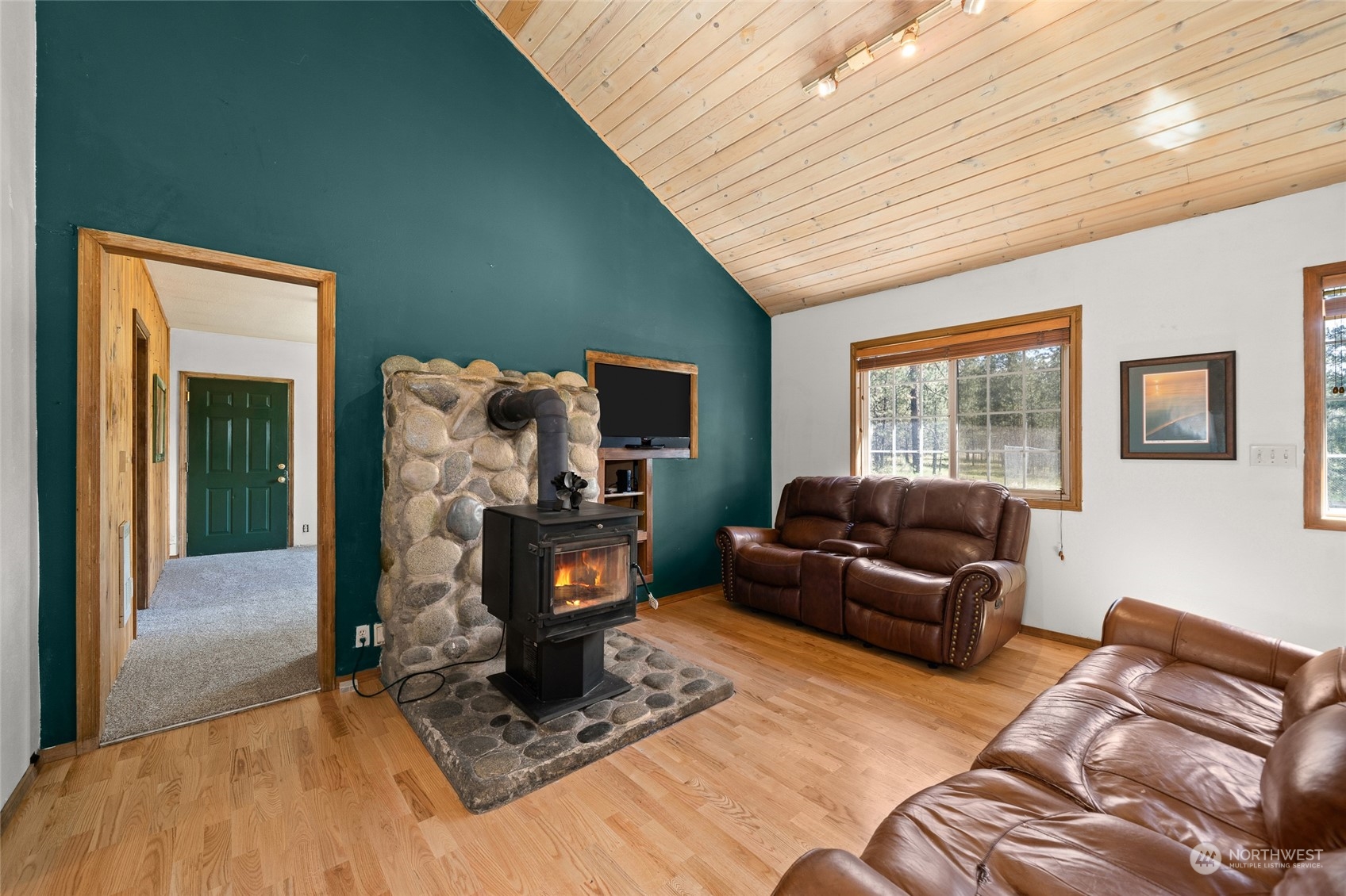 12117 East Enoch Road Elk, WA 99009 - Photo 7 of 30