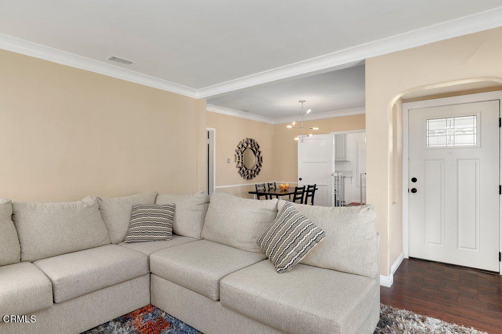 4035 Verdugo Road Los Angeles, CA 90065 - Photo 4 of 28 10