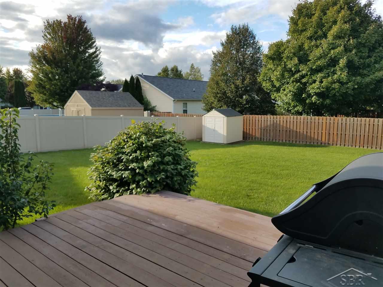 11182 Wilkinson Road Freeland, MI 48623 - Photo 36 of 37 31360764-35.JPG