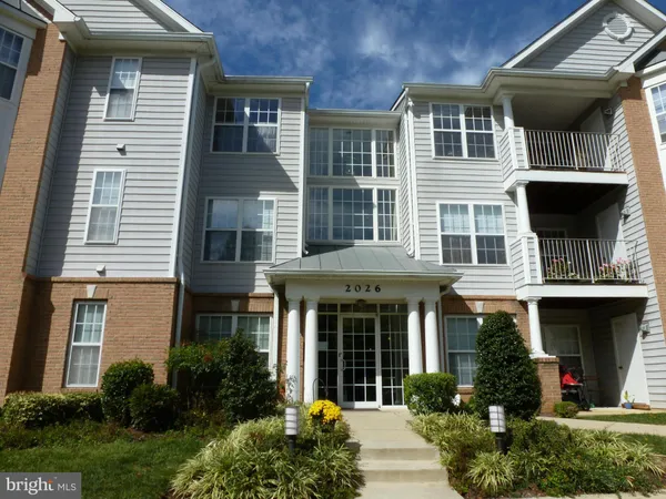 $2,300 | 2026 Governor Thomas Bladen Way, Unit 301, Annapolis, MD 21401