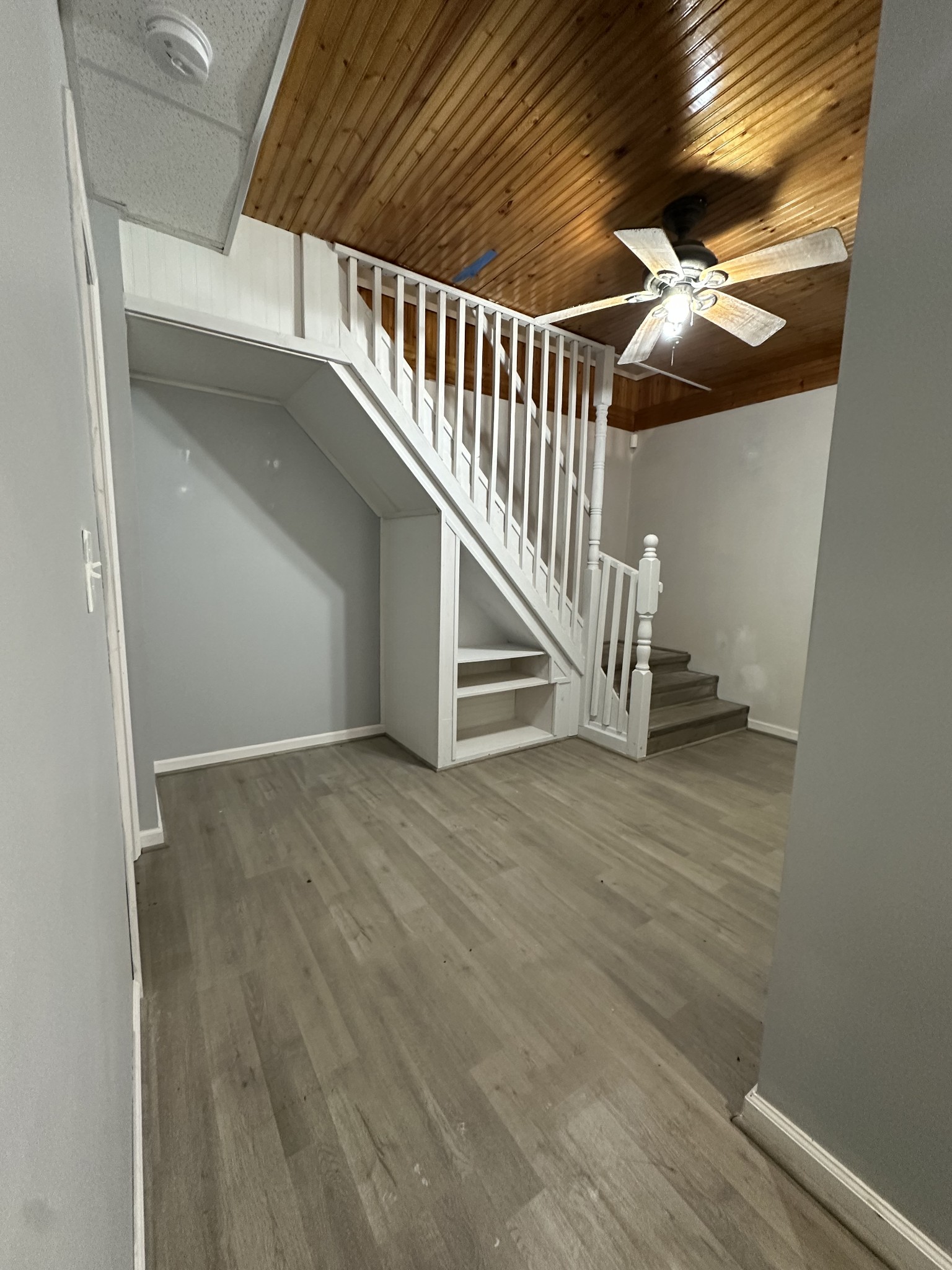 4036 Vernon Creek Road Cunningham, TN 37052 - Photo 13 of 26 a view of entryway and hall with wooden floor