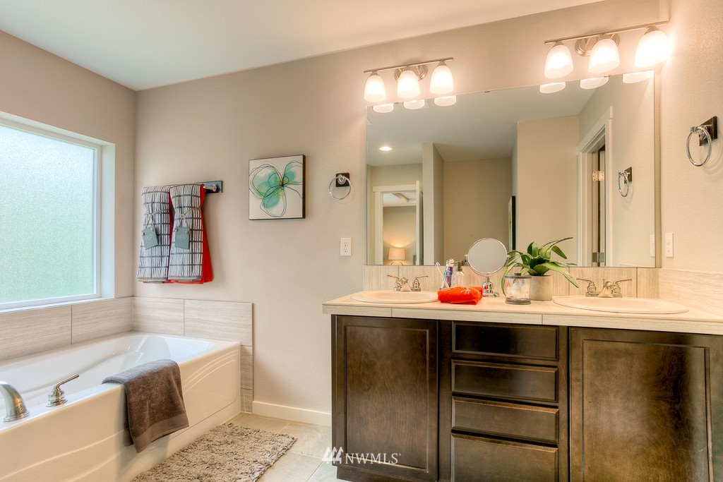 16919 1st Avenue West, Unit 19 Bothell, WA 98012 - Photo 16 of 17 Gallery Image 16