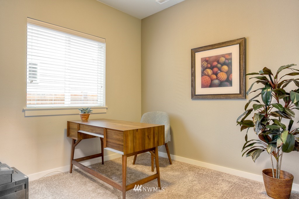16919 1st Avenue West, Unit 19 Bothell, WA 98012 - Photo 9 of 17 Gallery Image 9