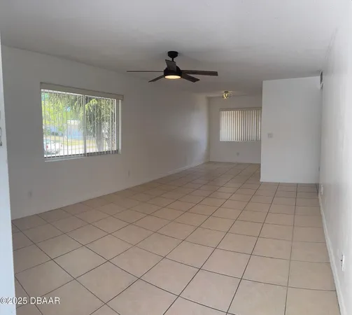 $1,200 | 305 Ridge Boulevard, Unit 2110, South Daytona, FL 32119