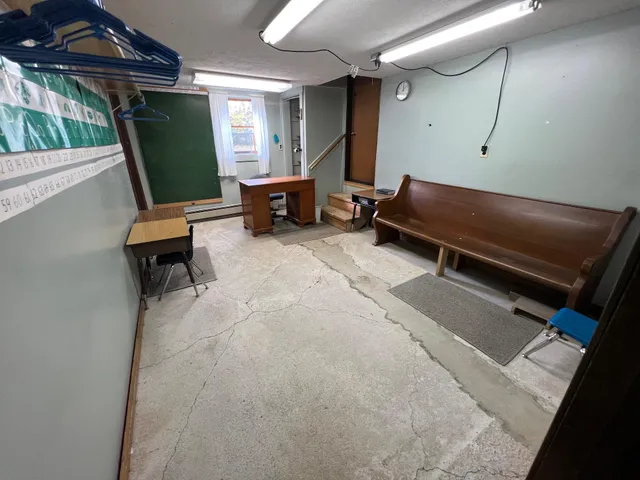 $124,900 | 152 Amsden Road, Corinna, ME 04928