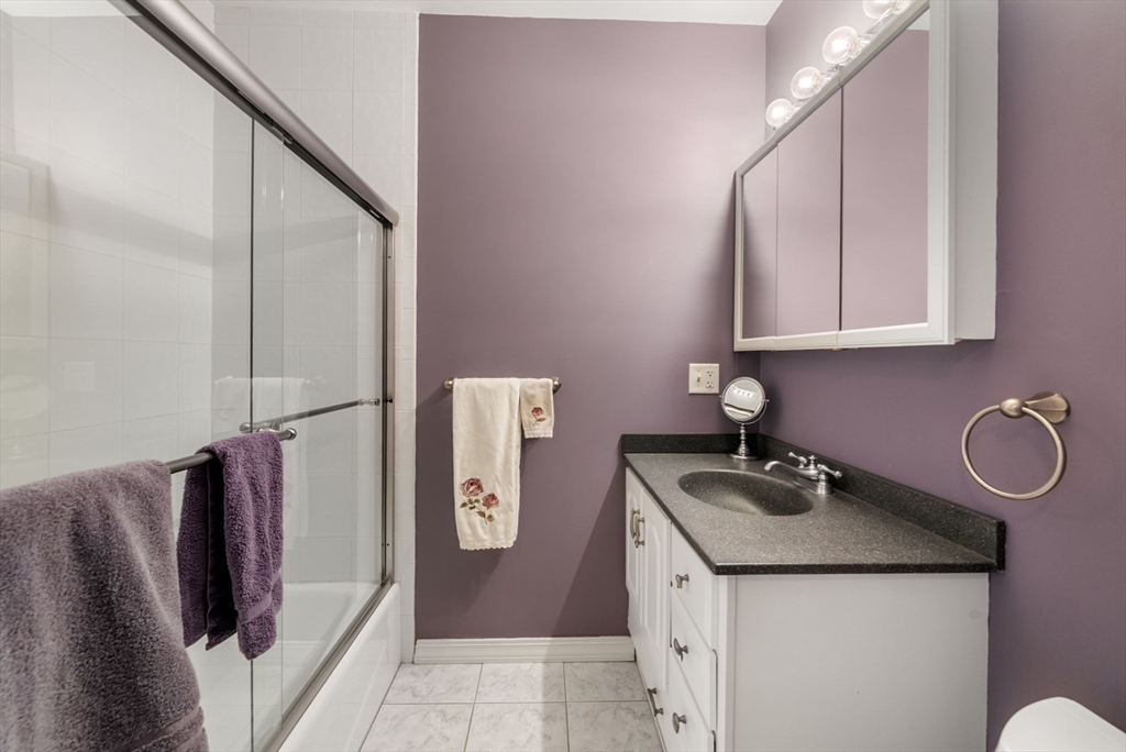 7 Hamilton Street, Unit 3 Salem, MA 01970 - Photo 13 of 30