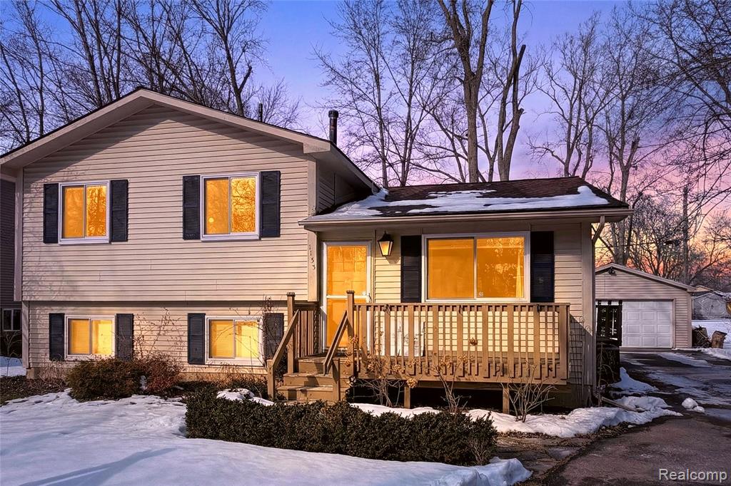 1155 Seabury Drive Lake Orion, MI 48362 - Photo 1 of 41