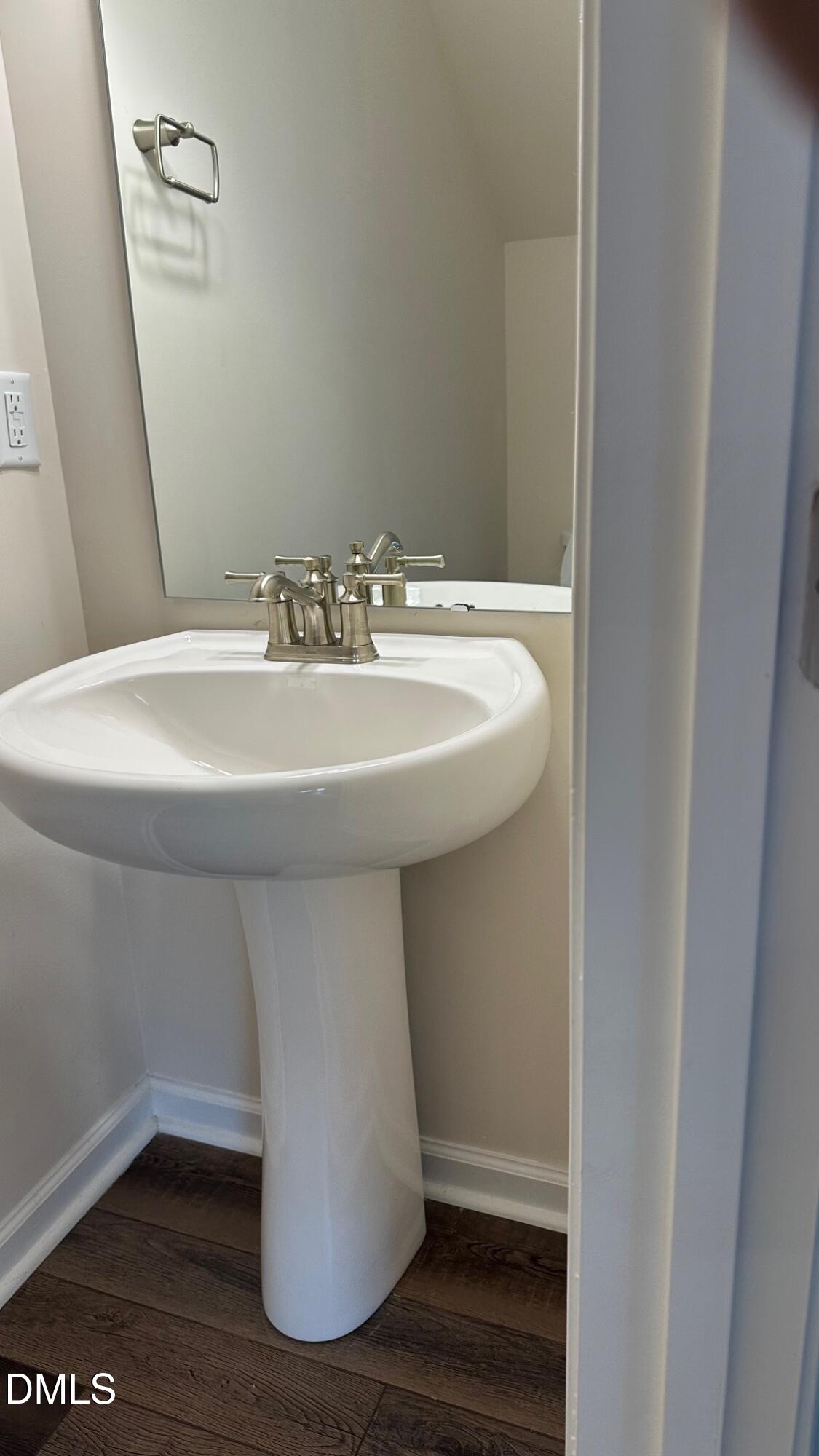 718 Colby Place Durham, NC 27713 - Photo 9 of 29 IMG_2356