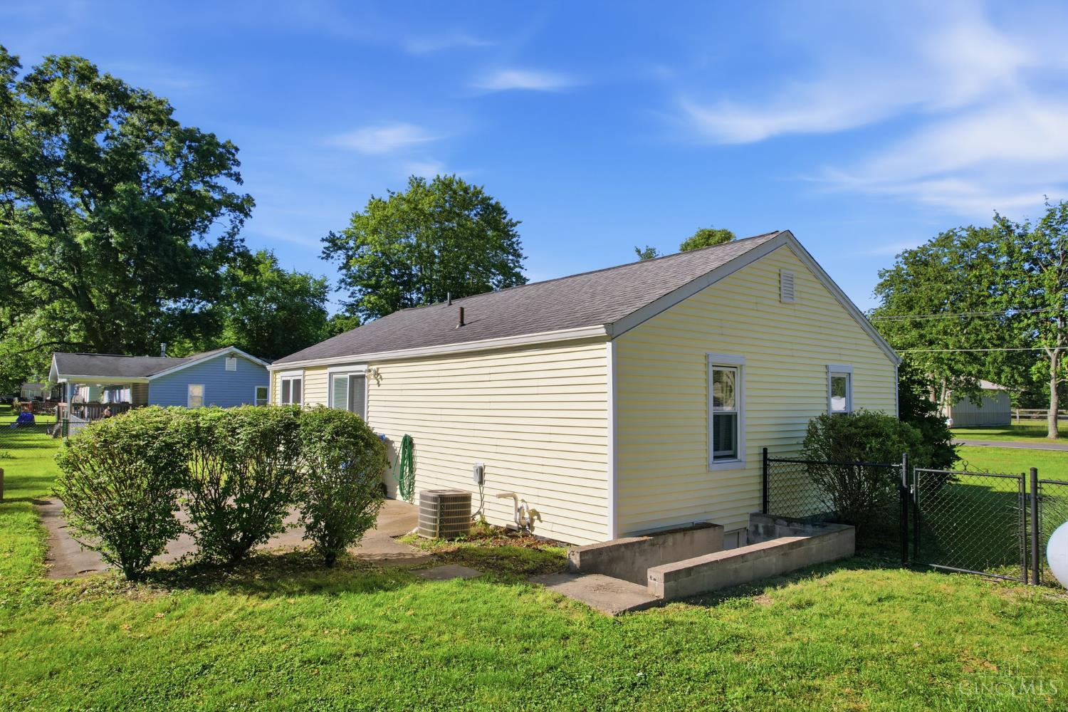 6344 Belfast Road Goshen, OH 45122 - Photo 9 of 27