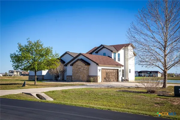 $949,000 | 925 River Ranch Circle, Martindale, TX 78655