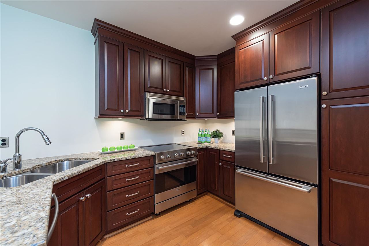 710 Independence Place, Unit 304 Raleigh, NC 27603 - Photo 6 of 30 Photo 6