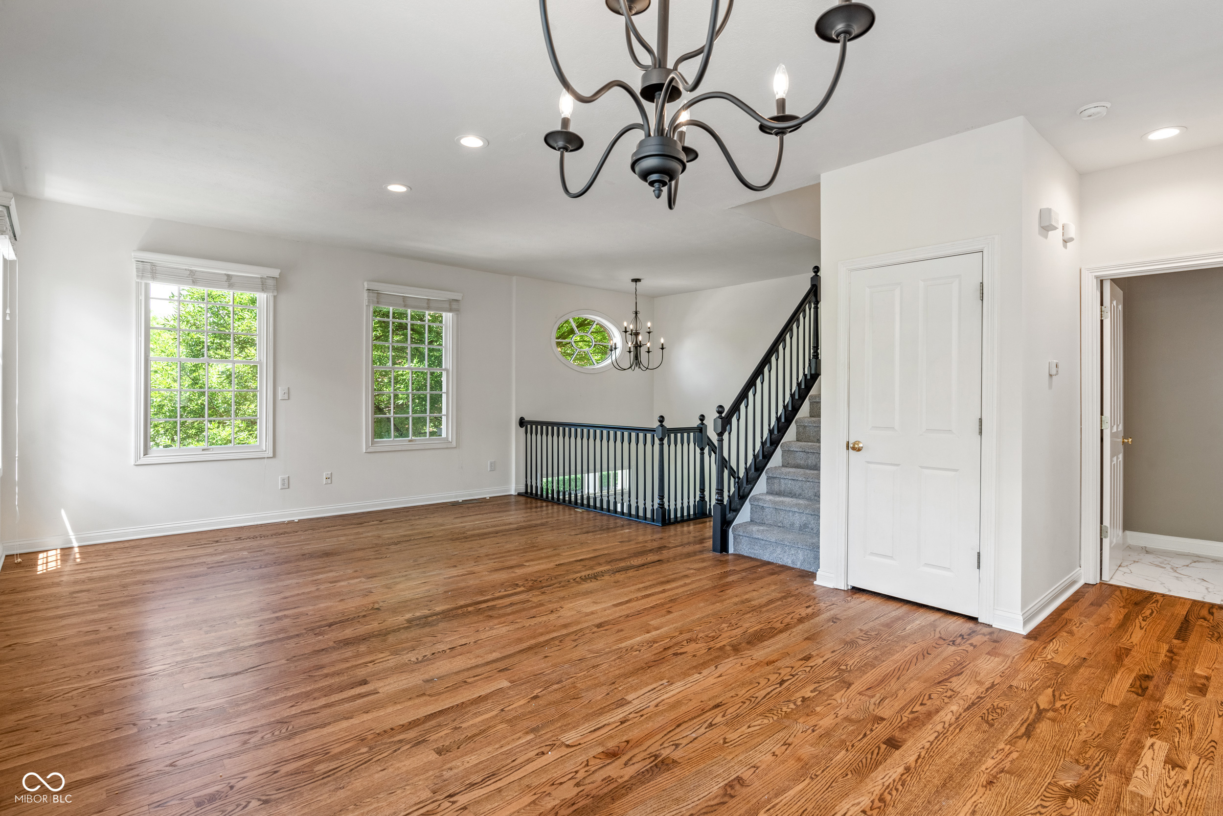 12735 Edgemont Way Carmel, IN 46032 - Photo 15 of 50