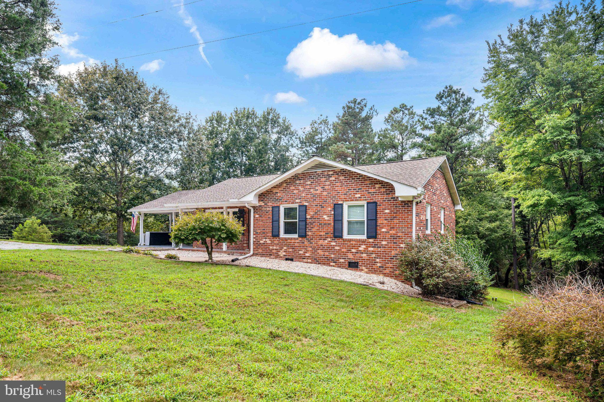 14433 Devils Three Jump Road Milford, VA 22514 - Photo 5 of 46 Gallery Image 5