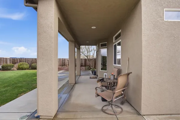 $889,500 | 2117 Vincent Avenue, Hughson, CA 95326