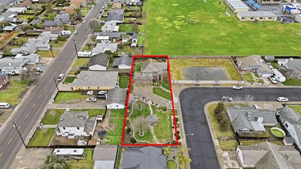 $889,500 | 2117 Vincent Avenue, Hughson, CA 95326