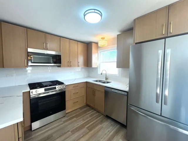 $300,000 | 17855 Walter Street, Lansing, IL 60438