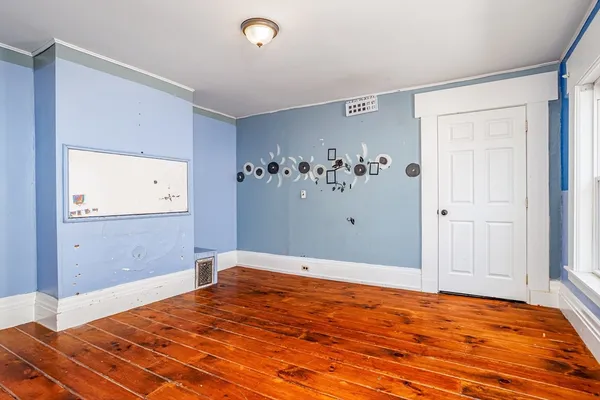 a view of empty room