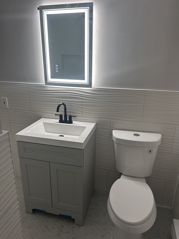 369 Berlin Road Marlborough, MA 01752 - Photo 6 of 12