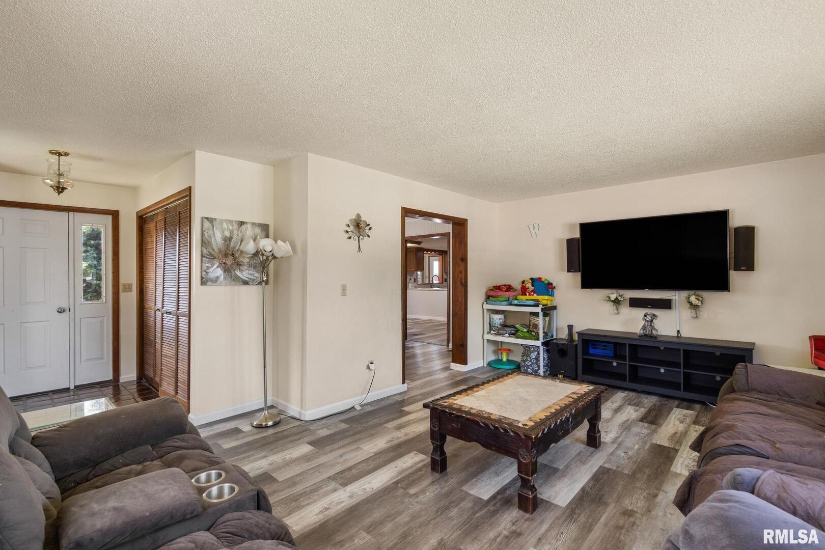 1324 13th Avenue North Clinton, IA 52732 - Photo 11 of 52