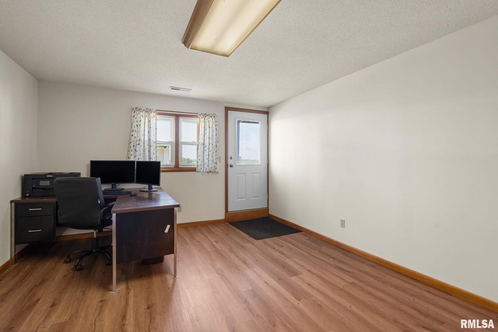 1324 13th Avenue North Clinton, IA 52732 - Photo 12 of 52