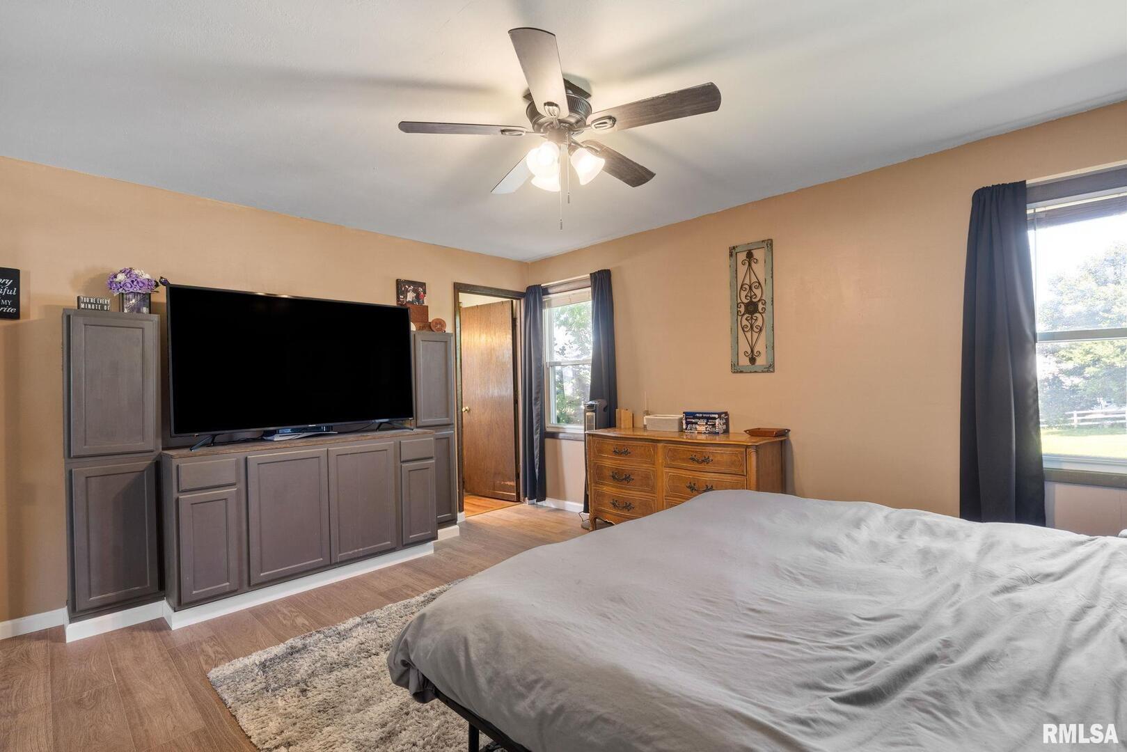 1324 13th Avenue North Clinton, IA 52732 - Photo 14 of 52