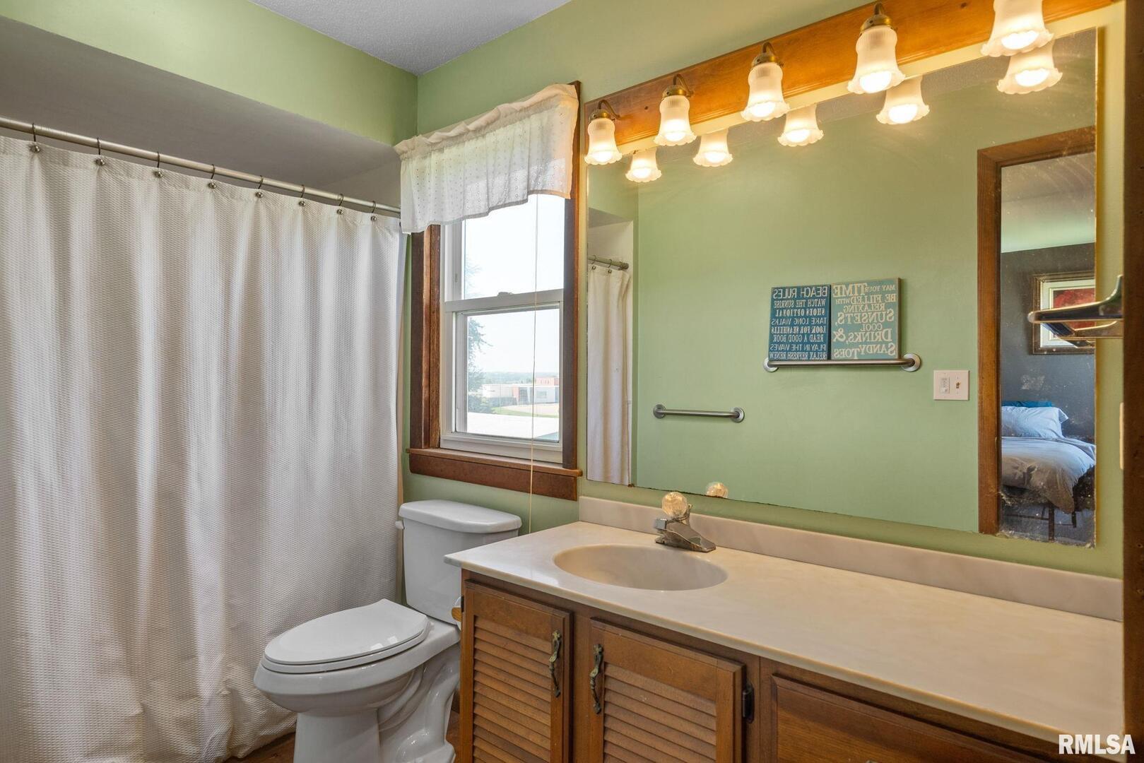 1324 13th Avenue North Clinton, IA 52732 - Photo 16 of 52