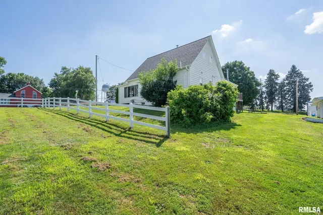 $244,900 | 1324 13th Avenue North, Clinton, IA 52732