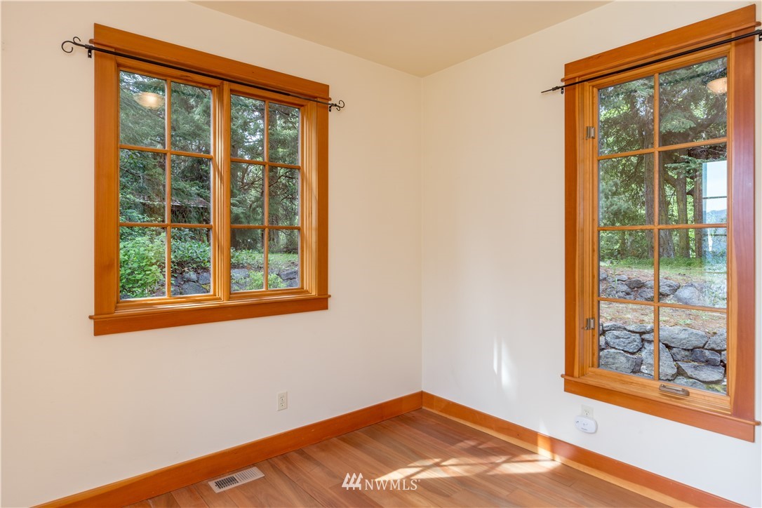 5042 Cape George Road Port Townsend, WA 98368 - Photo 17 of 33 Gallery Image 17