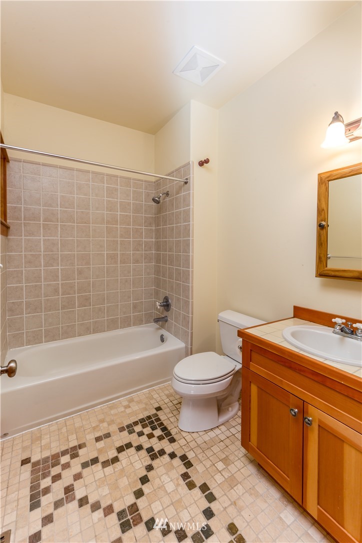 5042 Cape George Road Port Townsend, WA 98368 - Photo 19 of 33 Gallery Image 19