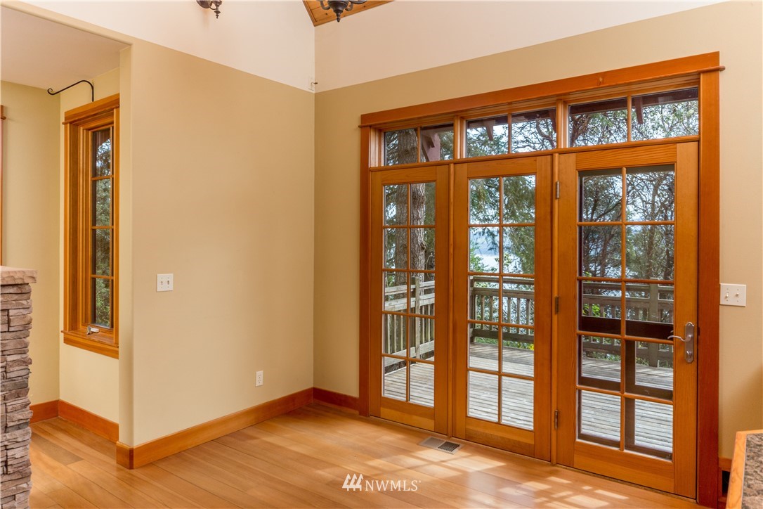 5042 Cape George Road Port Townsend, WA 98368 - Photo 8 of 33 Gallery Image 8