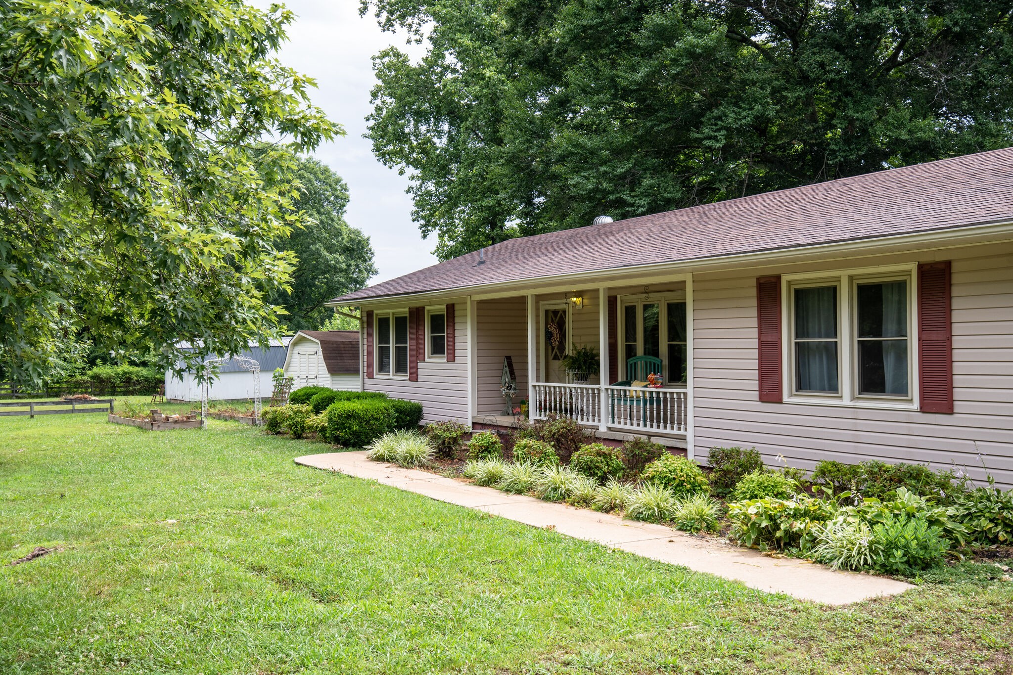 163 Salem Road Hohenwald, TN 38462 - Photo 3 of 23 Gallery Image 3