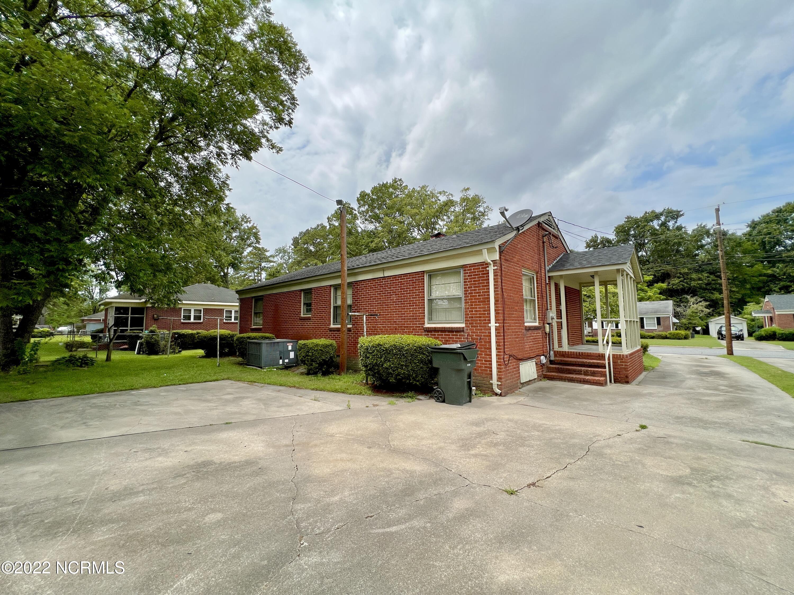 616 Meriwether Lane Kinston, NC 28501 - Photo 13 of 37 C48C6591-45C9-46F7-B98F-E07A0AAAD029