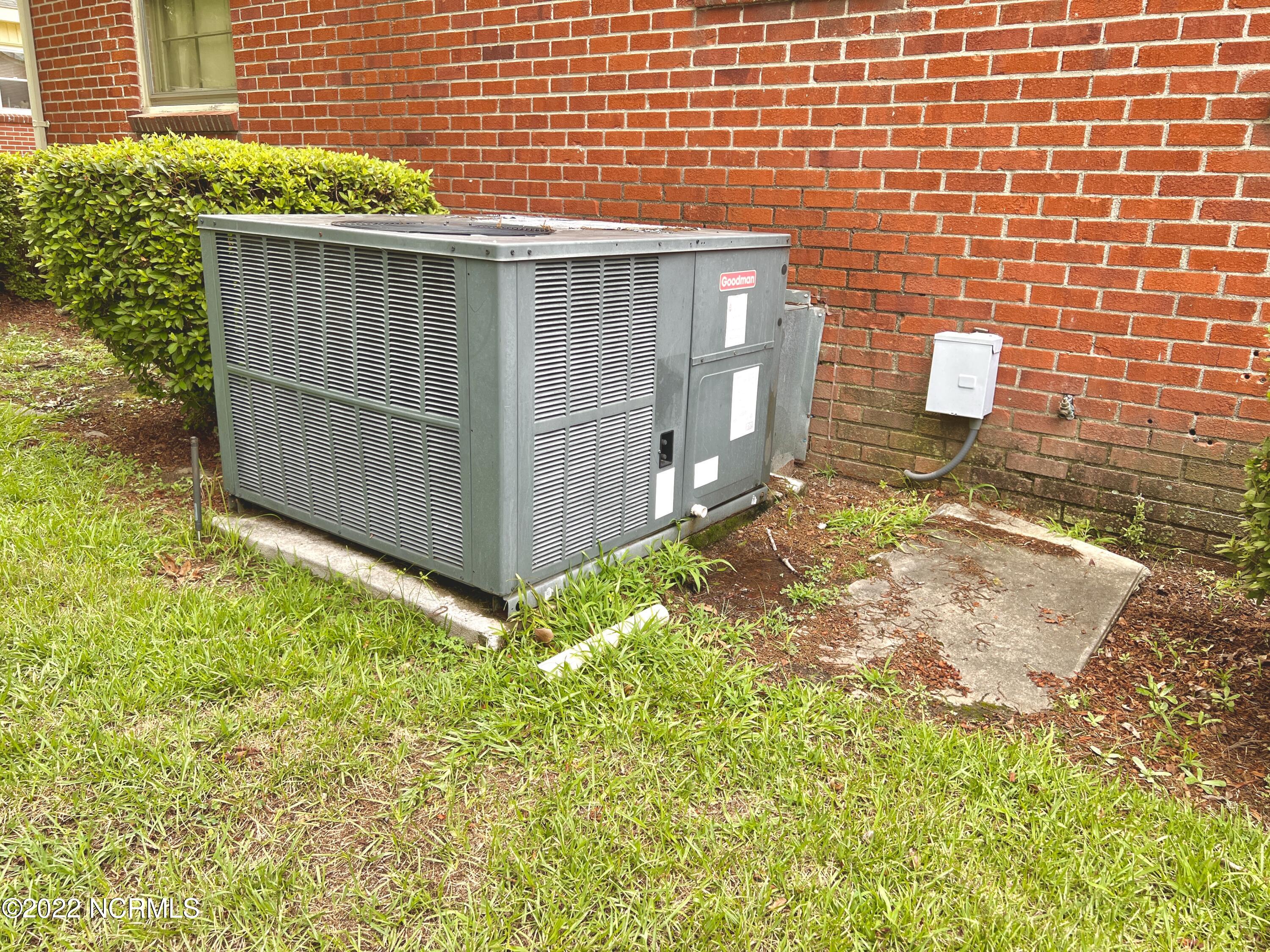 616 Meriwether Lane Kinston, NC 28501 - Photo 15 of 37 D7A244F1-3A9E-4019-A23E-063BE30A683D