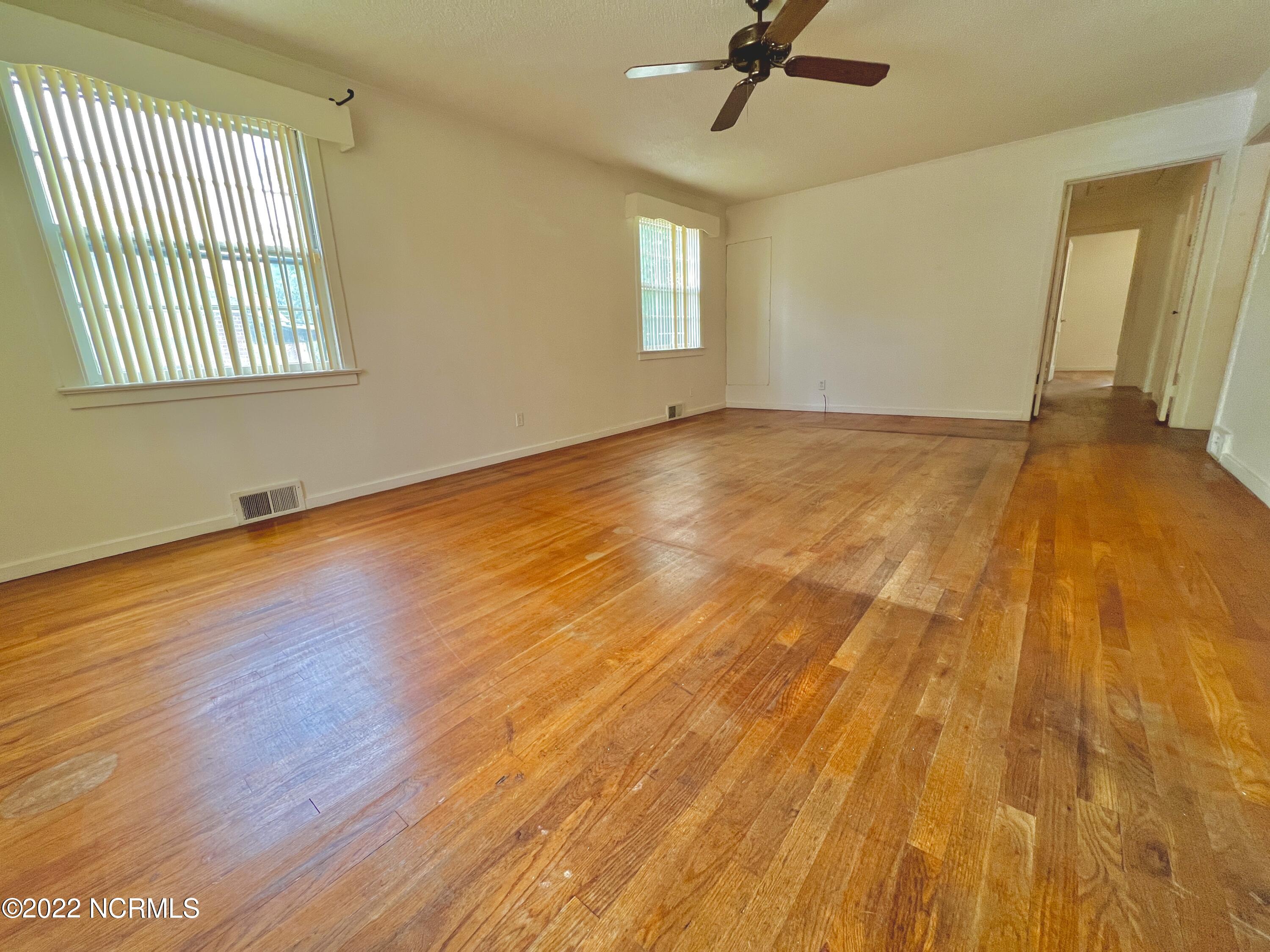 616 Meriwether Lane Kinston, NC 28501 - Photo 22 of 37 34237F8F-CB15-4672-998C-615DE9AC083B